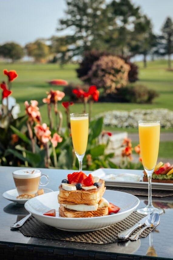 french toast breakfast display