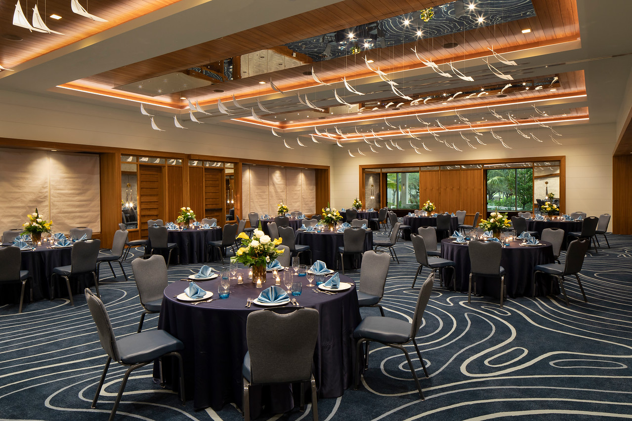 meeting room set up banquet style
