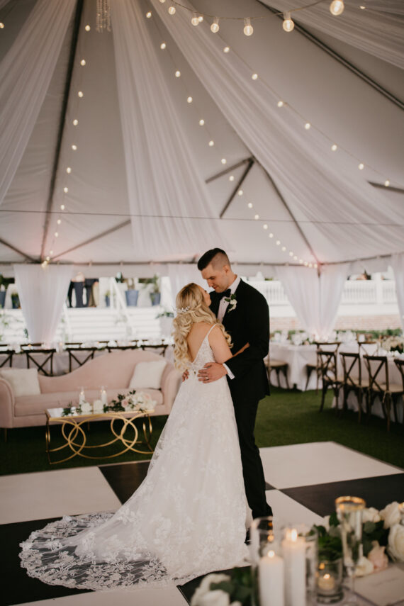 newlywed couple dacing together