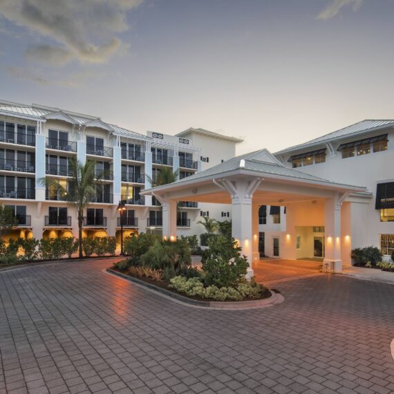 Entrance to Hutchinson Shores